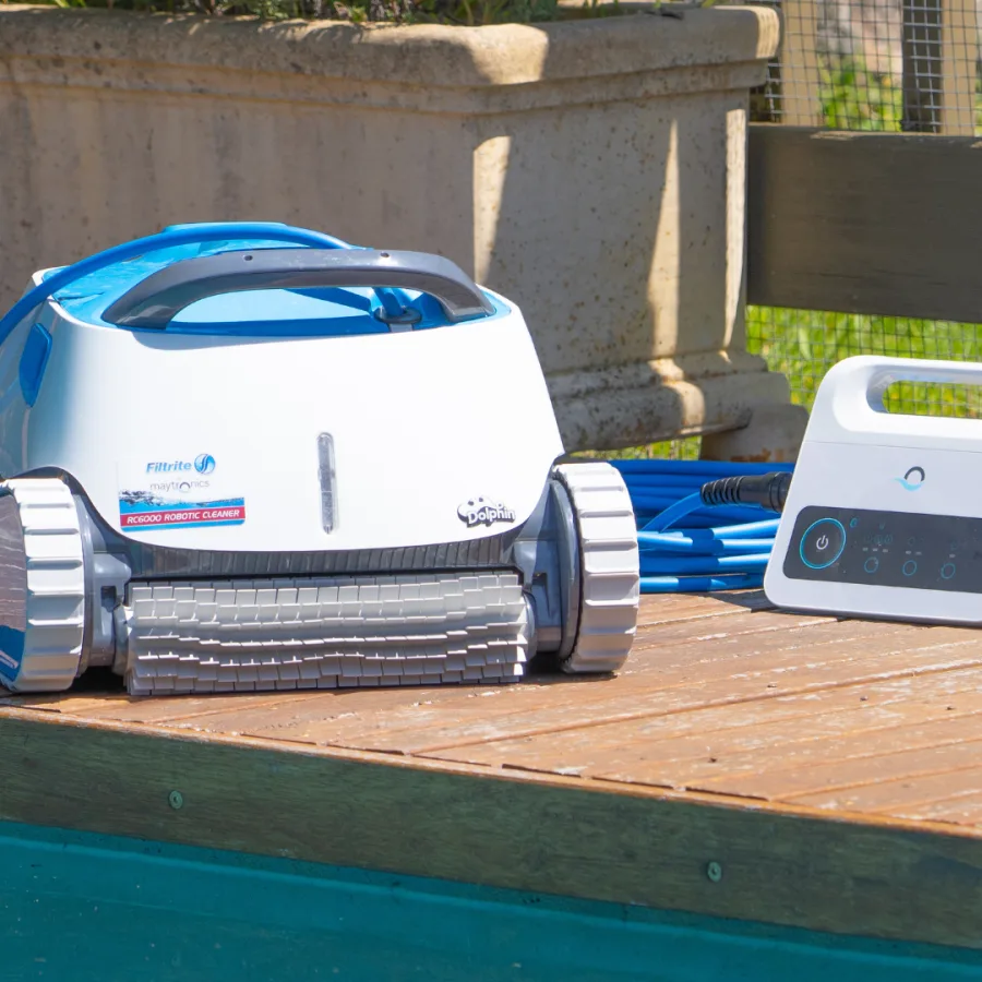 8 Benefits of a Robotic Pool Cleaner