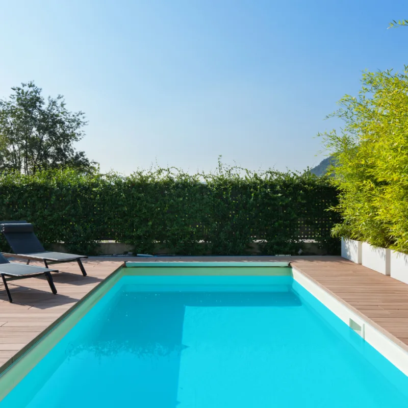 How to Choose a Cordless Robotic Pool Cleaner for a Stress-Free Summer